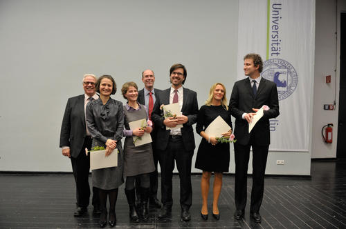 v.l.n.r.: Dr. Wedigo de Vivanco, stellv. Vorstandsvorsitzender der ERG, Dr. Ina Danquah, Melanie Lörke, Prof. Dr. Peter-André Alt, Präsident der Freien Universität Berlin, Dr. Christoph Trebesch, Dr. Elisa Hoven, Dr. Benjamin Matschke.