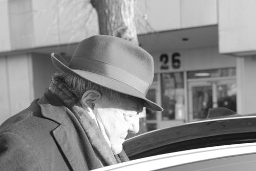 Wer kennt diesen Mann? In den Gründungsjahren der Freien Universität unterrichtete er in der Boltzmannstraße 3.