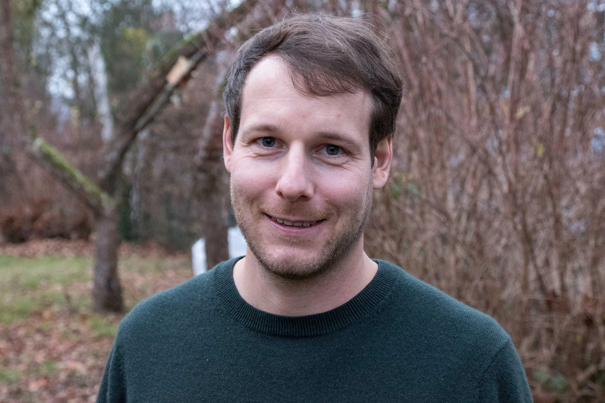 Jan Keller untersucht, ob Naturerfahrung rund um den Campus einen Einfluss auf das Wohlbefinden von Studierenden und Beschäftigen hat.