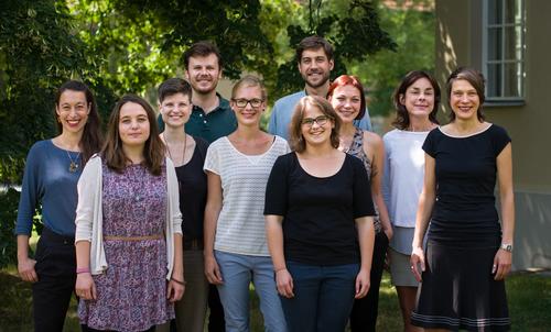 Bettina Engels (2nd from right) with her team.