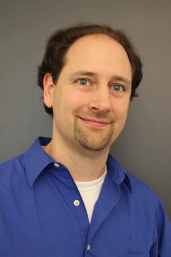 Benedikt Kaufer ist Professor für virale Integration, Tumorigenese und Virus-Evolution.