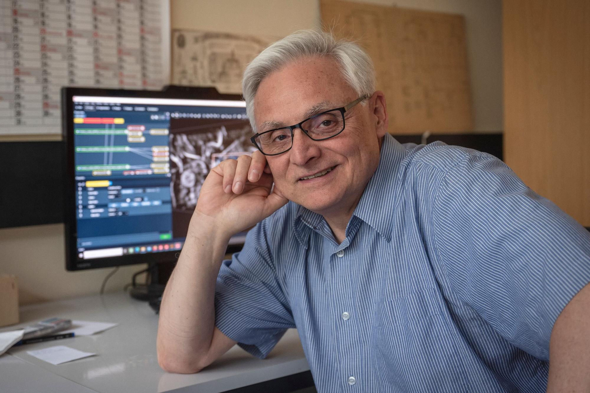 Kai Ludwig ist stellvertretender Sprecher des Alliance Center for Electron Microscopy (ACEM) und wissenschaftlicher Leiter des Forschungszentrums für Elektronenmikroskopie (FZEM).