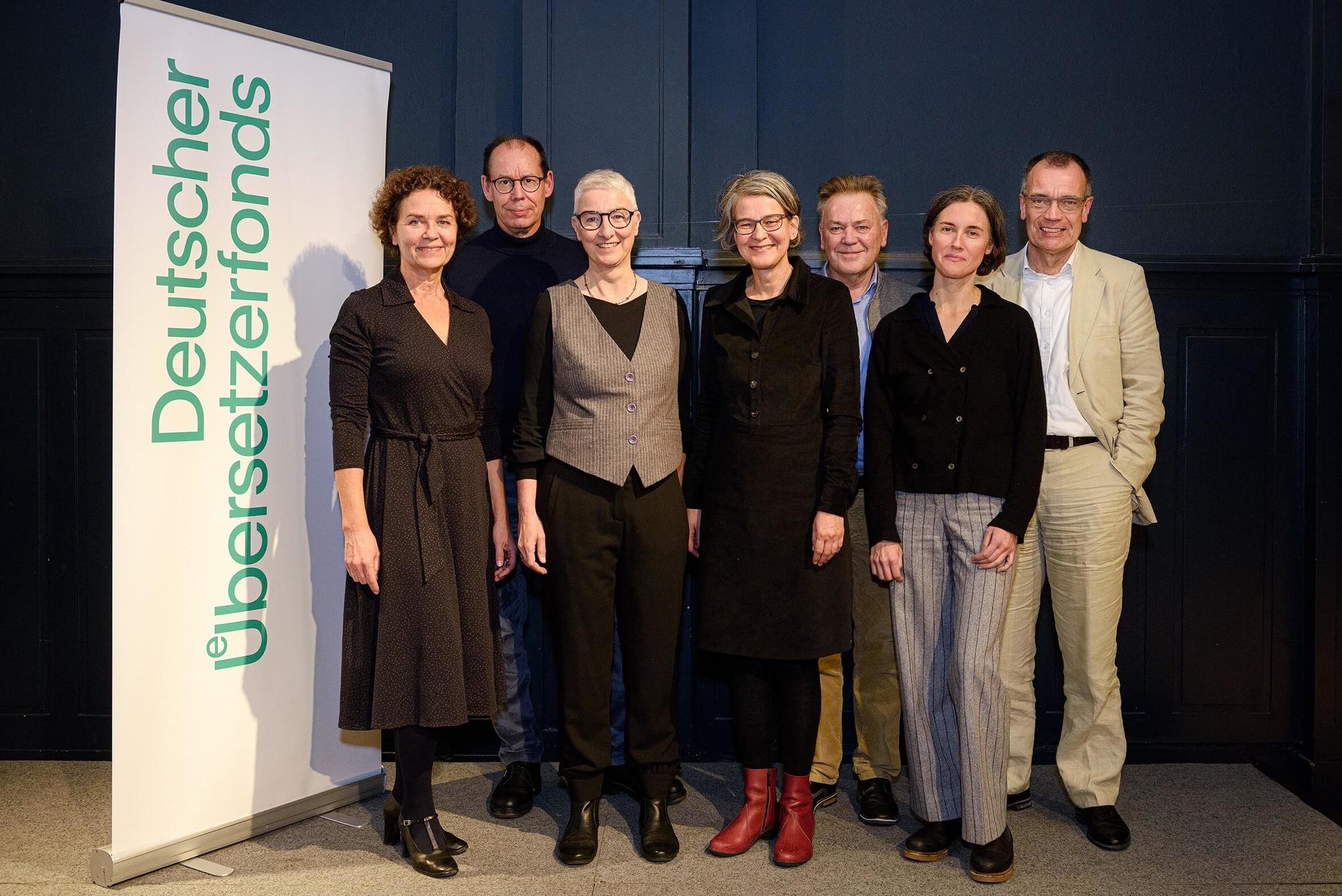 V. l.: Olga Radetzkaja (Deutscher Übersetzerfonds), Jürgen Jakob Becker (Geschäftsführer DÜF), Gastprofessorin Miriam Mandelkow, Prof. Dr. Susanne Strätling (FU Osteuropa-Institut), Thomas Brovot (DÜF), Timea Tankó (DÜF), Ulrich Blumenbach (DÜF)