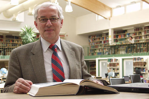 Prof. Dr. Nicolas Apostolopoulos leitet das Center für Digitale Systeme der Freien Universität (CeDiS)