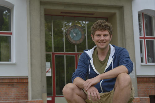 „Isch geh Schulhof“: Philipp Möllers Buch über den Alltag im Bildungssystem verkaufte sich mehr als 200 000-fach. Der Diplom-Pädagoge ist Alumnus der Freien Universität.