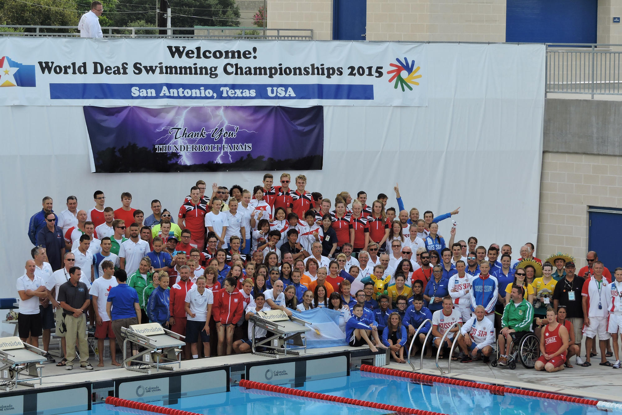 Die Teilnehmer der Deaflympics in San Antonio, Texas. Mit dabei die Tierpflegerin von der Freien Universität Linda Neumann.