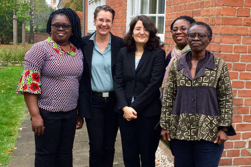Delegation der Universität Cape Coast zu Gast (v. l. n. r.): Genevieve Adkupo, Mechthild Koreuber, Gülay Çağlar, Georgina Yaa Oduro, Akua O. Britwum.
