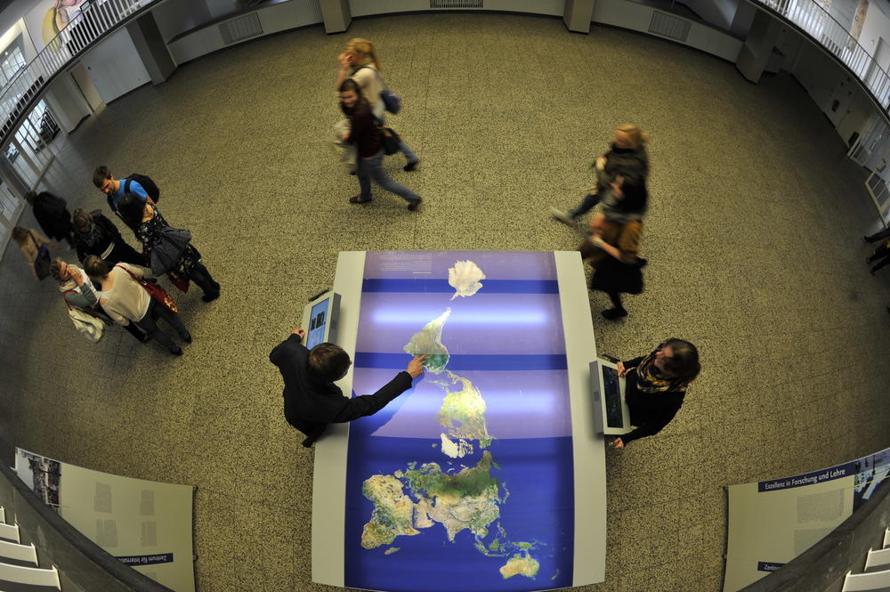 Freie Universität alumni live in over 100 countries around the globe.