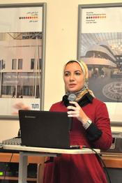 Sara Hanafy, Alexandria University, presents the results of one of the working groups