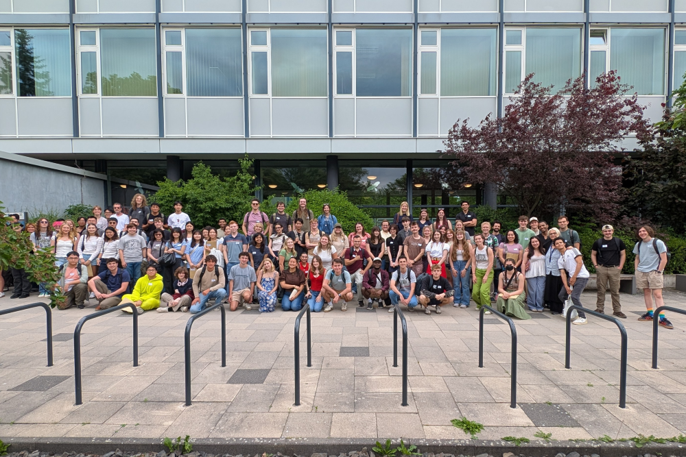 Der neuer FUBiS-Sommerterm ist mit 114 Teilnehmenden aus 17 Ländern gestartet.