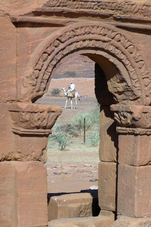In der syrischen Pilgerstadt Resafa erforschen Geografen der Freien Universität im Rahmen von Topoi die komplexen Systeme der Wasserversorgung.
