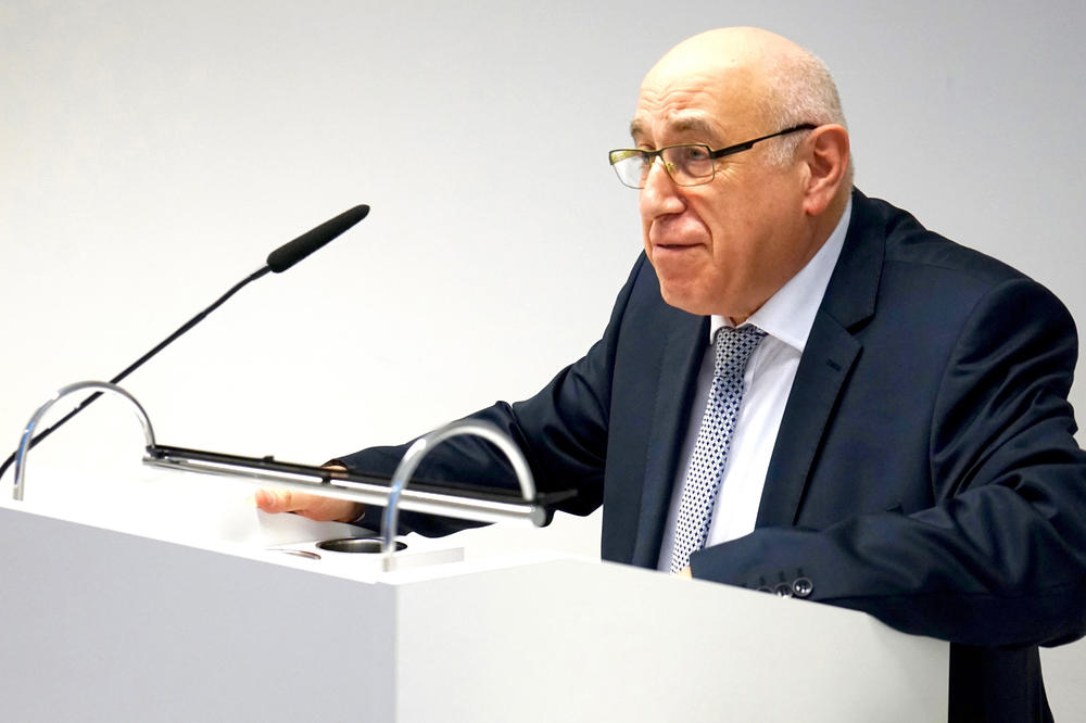 Hermann Simon erhielt die Ehrendoktorwürde des Fachbereichs Geschichts- und Kulturwissenschaften.