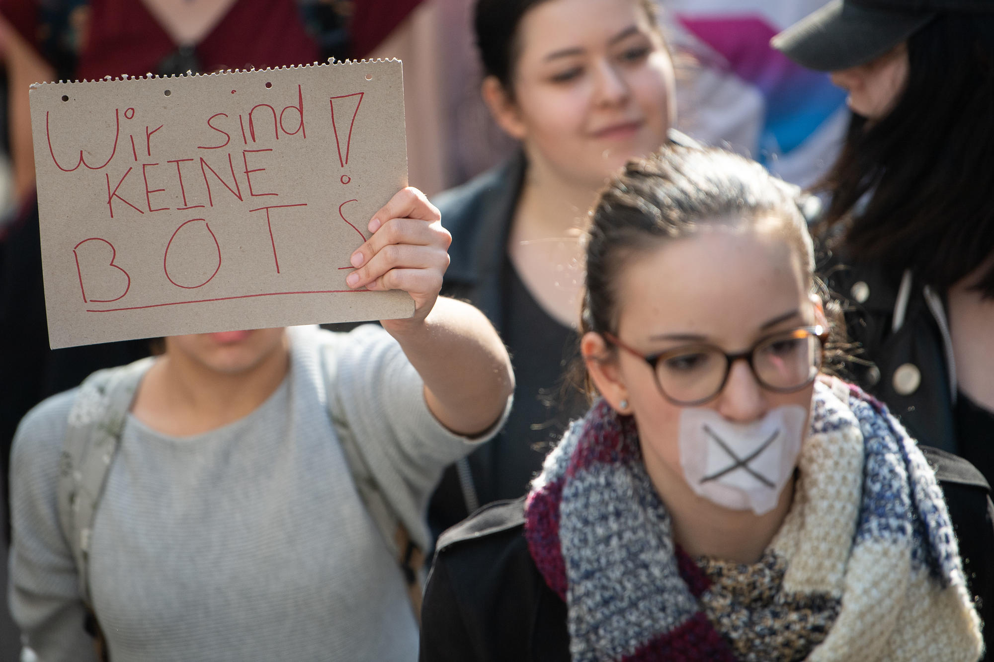 Freies Internet ja – Bots nein: Tausende Menschen demonstrierten in den vergangenen Wochen wie hier in Stuttgart gegen Upload-Filter anlässlich der inzwischen beschlossenen EU-Urheberrechtsreform.