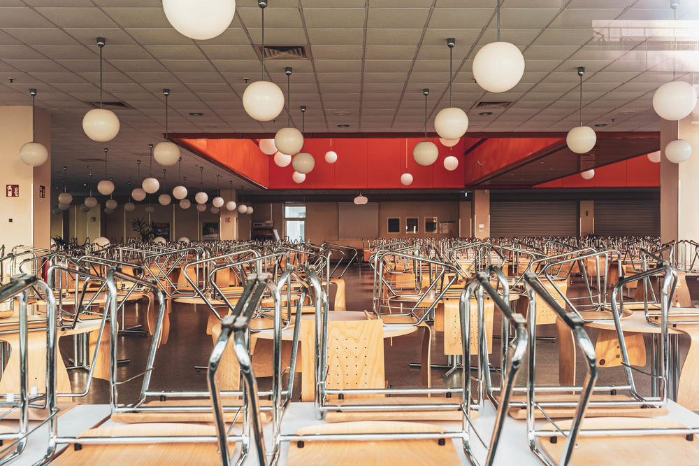 Die Küche bleibt kalt. Seit dem 17. März sind in Berlin die Mensen des Studierendenwerks geschlossen, so auch die Mensa II an der Otto-von-Simson-Straße.