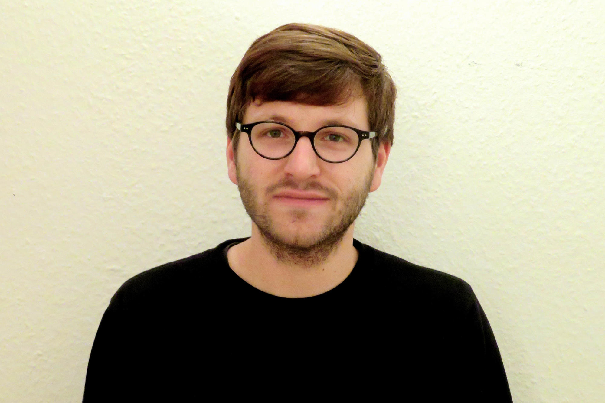 David Niebauer forscht am Arbeitsbereich Friedens- und Konfliktforschung und ist Mitglied der AG Dual Use.