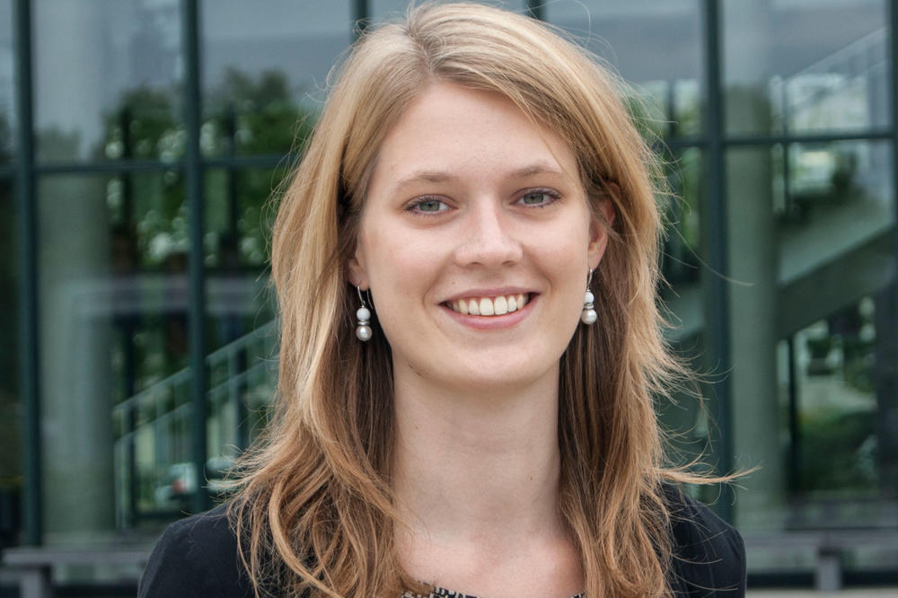 Janina Sundermeier, Juniorprofessorin für Betriebswirtschaftslehre, hat die informelle Gesprächsreihe „WoMenventures“ ins Leben gerufen, in der sich erfolgreiche Start-up-Unternehmerinnen mit angehenden Gründerinnen austauschen.