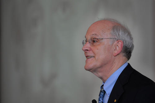 Der Physiker und Nobelpreisträger Professor David J. Gross sprach bei der 12. Einstein-Lecture über das Thema „Einstein’s Dream of Unification. Then and now“.