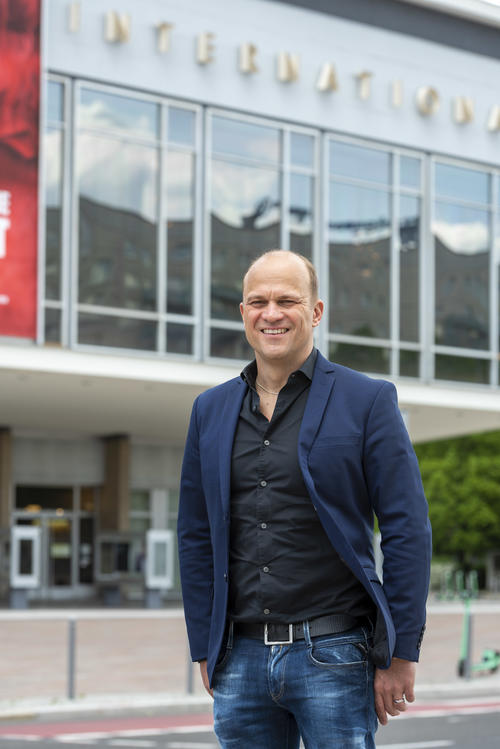 „Für einen Kinobesuch empfehle ich den Oskar-Gewinner ‚Nomadland‘, weil der Film Hoffnung macht in Zeiten wie diesen.“