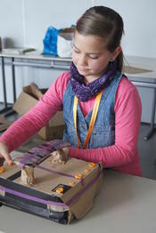 Workshop: MY DREAM IN A BOX