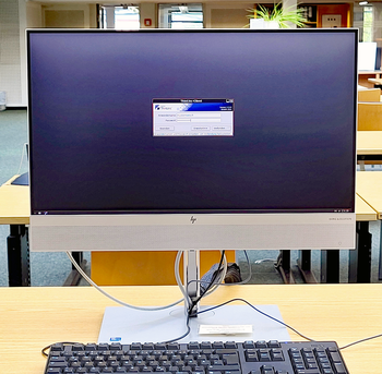 ThinClient mit Login-Bildschirm (All-in-one-PC der Marke HP, Linux-Oberfläche)