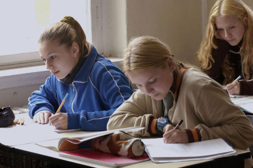 Several thousand secondary school students attend numerous events each year at Freie Universität.